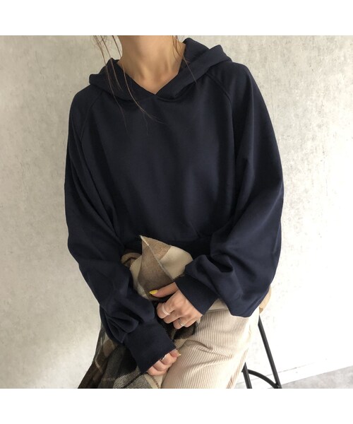 copine（コピン）の「ボリューム袖タックデザイン！シンプルパーカー【クリックポスト対象商品】（パーカー・レディース・その他）」の13枚目の写真