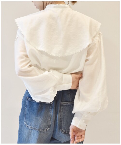 w closet(ダブルクローゼット)の「付け襟付きスタンドネックブラウス(トップス・レディース・オフホワイト/オートミール/ブラウン・FREE/M/L)」の9枚目の写真