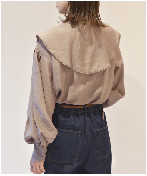 w closet(ダブルクローゼット)の「付け襟付きスタンドネックブラウス(トップス・レディース・オフホワイト/オートミール/ブラウン・FREE/M/L)」の22枚目の写真