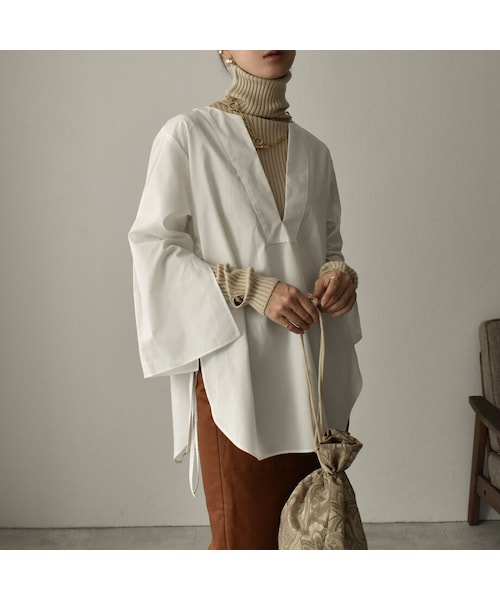 Lavish Gate(ラヴィッシュゲート)の「tops-04049 日本製 サイドスリット カフタンブラウス ホワイト ダスティパープル(シャツ/ブラウス・レディース・その他)」の6枚目の写真