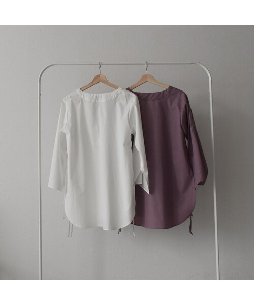 Lavish Gate(ラヴィッシュゲート)の「tops-04049 日本製 サイドスリット カフタンブラウス ホワイト ダスティパープル(シャツ/ブラウス・レディース・その他)」の13枚目の写真