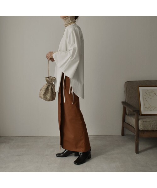 Lavish Gate(ラヴィッシュゲート)の「tops-04049 日本製 サイドスリット カフタンブラウス ホワイト ダスティパープル(シャツ/ブラウス・レディース・その他)」の11枚目の写真