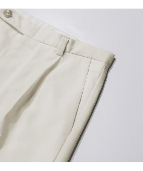YohKi(ヨウキ)の「" Orikaeshi“ straight slacks(White)(スラックス・メンズ・ホワイト・0/1/2)」の4枚目の写真