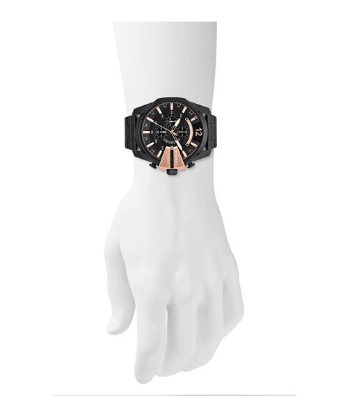 DIESEL(ディーゼル)の「DIESEL® 'Mega Chief' Bracelet Watch, 51mm(アナログ腕時計・Black/ Rose Gold)」の3枚目の写真