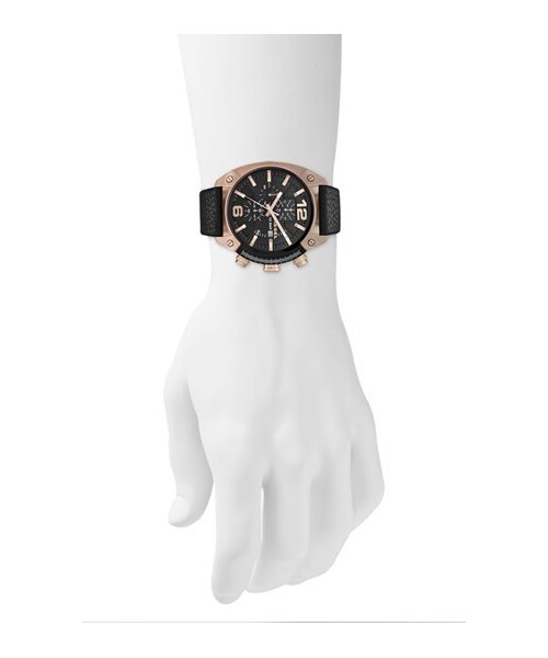 DIESEL(ディーゼル)の「DIESEL® 'Overflow' Chronograph Leather Strap Watch, 46mm x 49mm(アナログ腕時計・Black/ Rose Gold)」の4枚目の写真