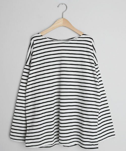 DHOLIC（ディーホリック）の「ボーダーラウンドTシャツ（Tシャツ/カットソー・レディース・ブラウン/ブラック/レッド・FREE）」の2枚目の写真