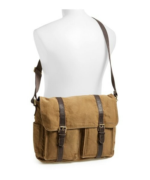 Fossil（フォッシル）の「Fossil 'Estate' Canvas Messenger Bag（メッセンジャーバッグ）」 WEAR