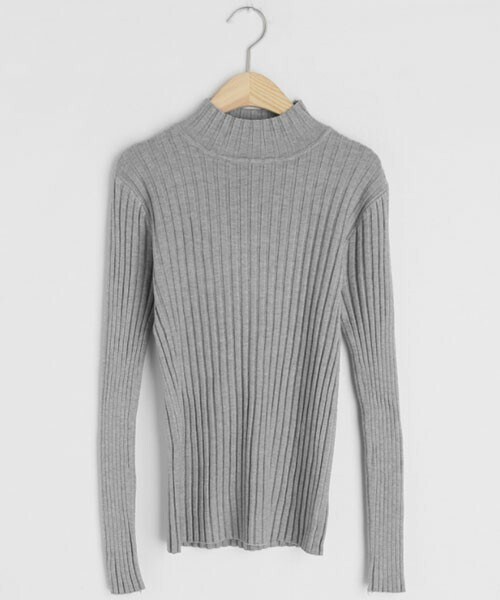 DHOLIC（ディーホリック）の「ハーフネックスリムリブニット（ニット/セーター・レディース・ホワイト/グレー/ブラック/ベージュ・FREE）」の3枚目の写真