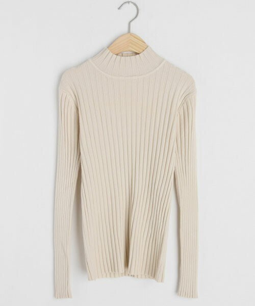 DHOLIC（ディーホリック）の「ハーフネックスリムリブニット（ニット/セーター・レディース・ホワイト/グレー/ブラック/ベージュ・FREE）」の4枚目の写真