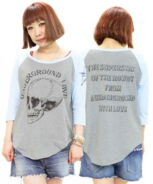 RNA（アールエヌエー）の「ハートEYEスカル配色ラグランTシャツ（トップス・レディース・オフホワイト×スミクロ/スミクロ×チェリーピンク/杢グレー×アクアブルー・M）」の3枚目の写真