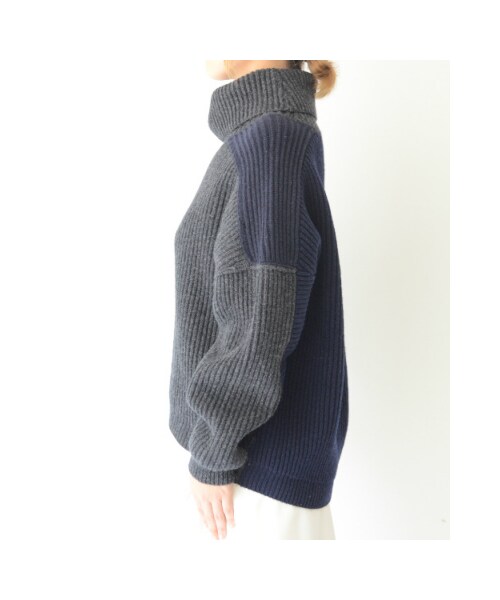 REKISAMI（レキサミ）の「配色ニットタートル（その他・レディース・ダークグレー(D,Gray)/グレー(Gray)・size 36）」の4枚目の写真