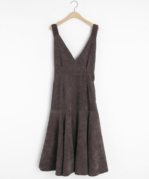 DHOLIC（ディーホリック）の「コーデュロイスリーブレスワンピース（ワンピース・レディース・ベージュ/ブラック/ブラウン・FREE）」の3枚目の写真