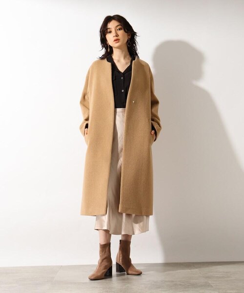 OZOC(オゾック)の「キーネックロングウールコート(ジャケット/アウター・レディース・ナチュラル(050)/キャメル(041)/ボルドー(064)/ブラック(019)・36(S)/38(M))」の21枚目の写真