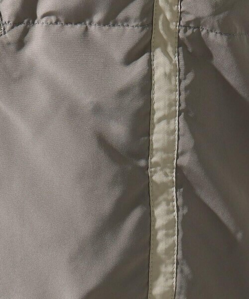 OZOC(オゾック)の「リバーシブルダウン(ジャケット/アウター・レディース・ブラック(019)/ナチュラル(050)/グレー(012)・38(M)/40(L))」の13枚目の写真