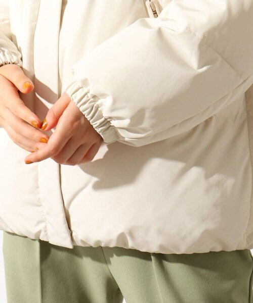 OZOC(オゾック)の「リバーシブルダウン(ジャケット/アウター・レディース・ブラック(019)/ナチュラル(050)/グレー(012)・38(M)/40(L))」の8枚目の写真