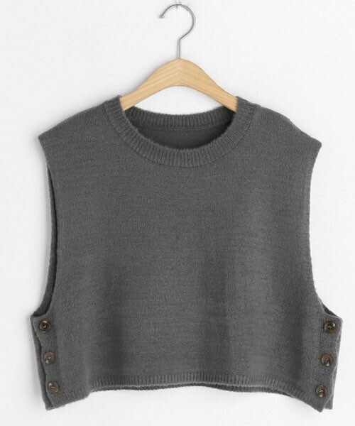 DHOLIC（ディーホリック）の「サイドボタンベスト（ベスト・レディース・ホワイト/グレー/ピンク/イエロー/ベージュ・FREE）」の2枚目の写真