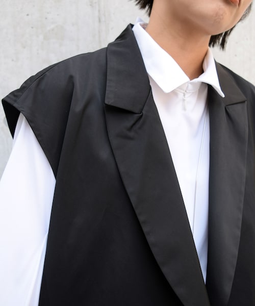 no brand（ノーブランド）の「バックタックスリーブレスナイロンJK（ナイロンジャケット・レディース・その他）」の8枚目の写真