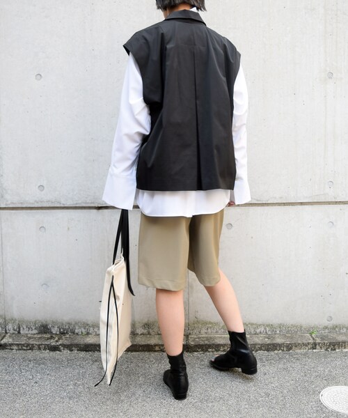 no brand（ノーブランド）の「バックタックスリーブレスナイロンJK（ナイロンジャケット・レディース・その他）」の6枚目の写真