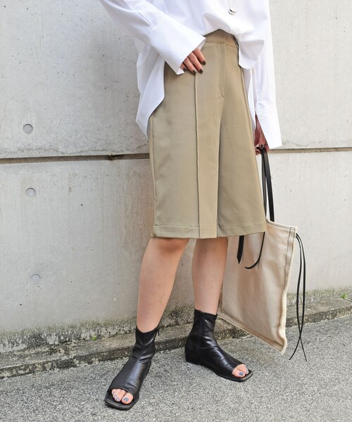 no brand(ノーブランド)の「エコレザーバミューダPT(その他パンツ・レディース・その他)」の4枚目の写真