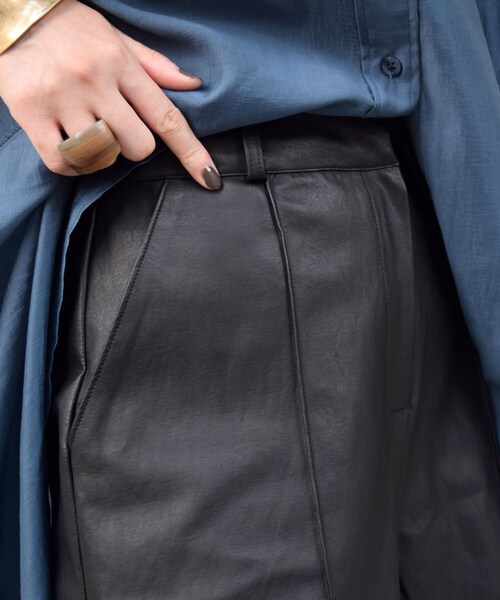 no brand(ノーブランド)の「エコレザーバミューダPT(その他パンツ・レディース・その他)」の9枚目の写真