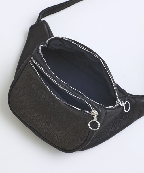 Aeta（アエタ）の「ウエストポーチS（バッグ・レディース・BLACK・FREE）」の3枚目の写真