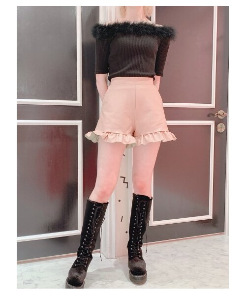 lilLilly(リルリリー)の「レザーフリルショートパンツ(パンツ・レディース・WHITE/PINK・S/M)」の7枚目の写真