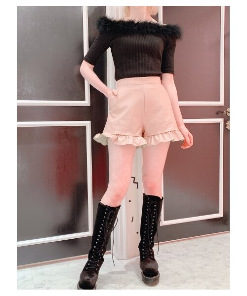 lilLilly(リルリリー)の「レザーフリルショートパンツ(パンツ・レディース・WHITE/PINK・S/M)」の6枚目の写真