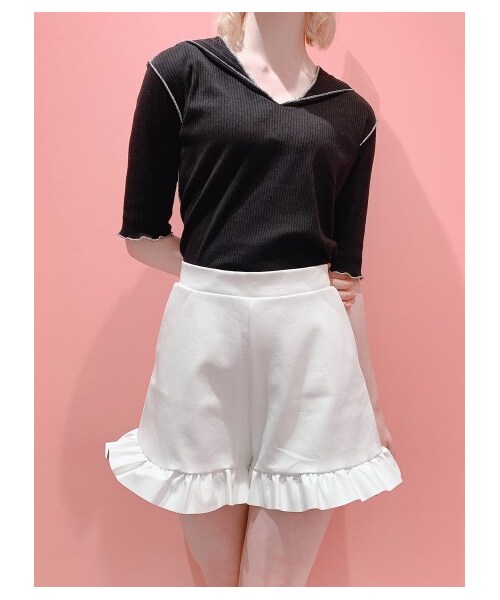 lilLilly(リルリリー)の「レザーフリルショートパンツ(パンツ・レディース・WHITE/PINK・S/M)」の8枚目の写真