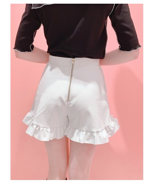 lilLilly(リルリリー)の「レザーフリルショートパンツ(パンツ・レディース・WHITE/PINK・S/M)」の9枚目の写真