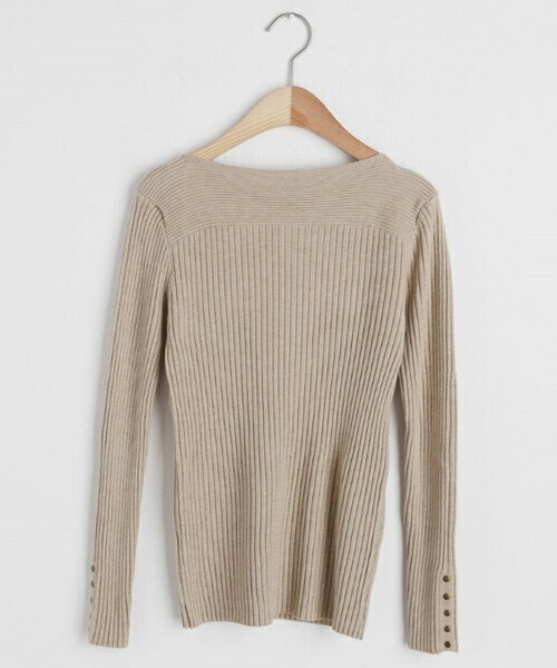 DHOLIC(ディーホリック)の「ボートネックボタンスリーブニット(ニット/セーター・レディース・ホワイト/グリーン/ベージュ/ブラック・FREE)」の3枚目の写真