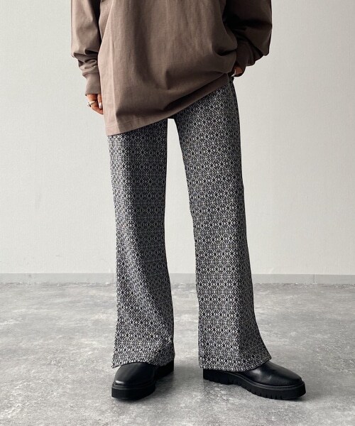 PAGEBOY（ページボーイ）の「キカガラジャガードカットパンツ（パンツ・レディース・ブラック/グレージュ・F）」の3枚目の写真