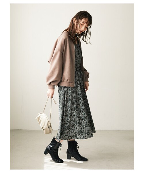 Green　Parks（グリーンパークス）の「小花柄ワンピース（ワンピース/ドレス・グレー/ブラック/カーキ・F）」の8枚目の写真