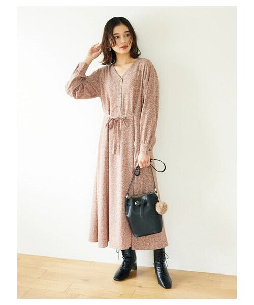 Green　Parks（グリーンパークス）の「小花柄ワンピース（ワンピース/ドレス・グレー/ブラック/カーキ・F）」の3枚目の写真