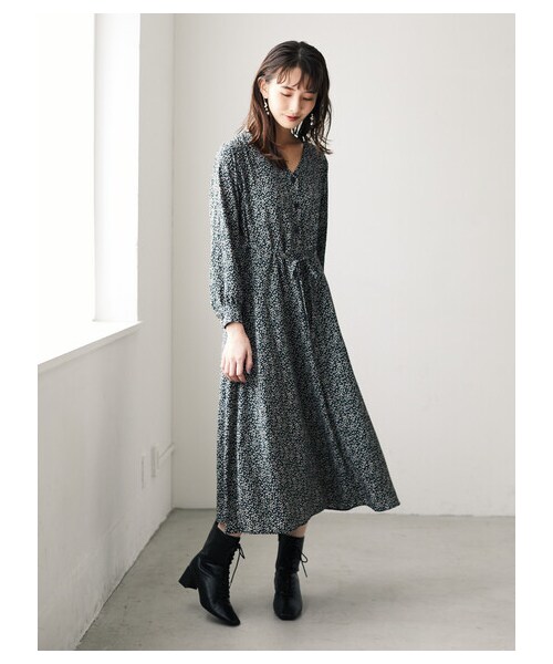 Green　Parks（グリーンパークス）の「小花柄ワンピース（ワンピース/ドレス・グレー/ブラック/カーキ・F）」の20枚目の写真