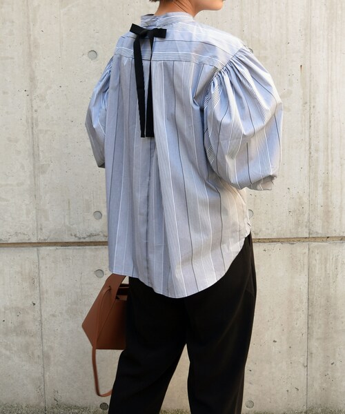 no brand(ノーブランド)の「バックリボンストライプバルーンスリ-ブBL(シャツ/ブラウス・レディース・その他)」の1枚目の写真