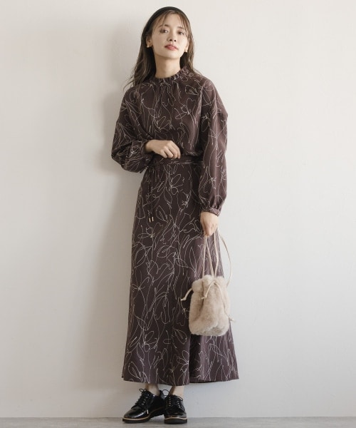 mysty woman（ミスティウーマン）の「【先行予約】線描き柄マーメイドスカート（スカート・レディース・アイボリー/ブラック/ブラウン・F）」の6枚目の写真