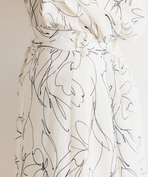 mysty woman（ミスティウーマン）の「【先行予約】線描き柄マーメイドスカート（スカート・レディース・アイボリー/ブラック/ブラウン・F）」の11枚目の写真