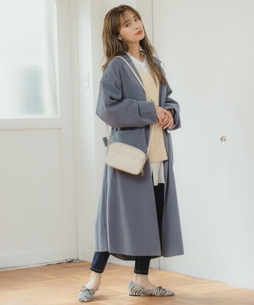 mysty woman(ミスティウーマン)の「【追加予約】ボリュームガウンコート(ジャケット/アウター・レディース・アイボリー/【WEB限定】ブラック/【WEB限定】ダークピンク/モカ/ブラウン/ブルーグレー・F)」の18枚目の写真