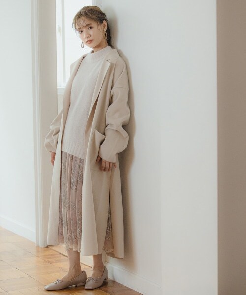 mysty woman(ミスティウーマン)の「【追加予約】ボリュームガウンコート(ジャケット/アウター・レディース・アイボリー/【WEB限定】ブラック/【WEB限定】ダークピンク/モカ/ブラウン/ブルーグレー・F)」の7枚目の写真