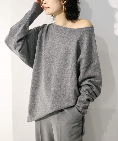 CITYSHOP（シティーショップ）の「《予約》OFF-SHOULDER STRETCH SWEATER（その他・グレーA/フリー）」の1枚目の写真