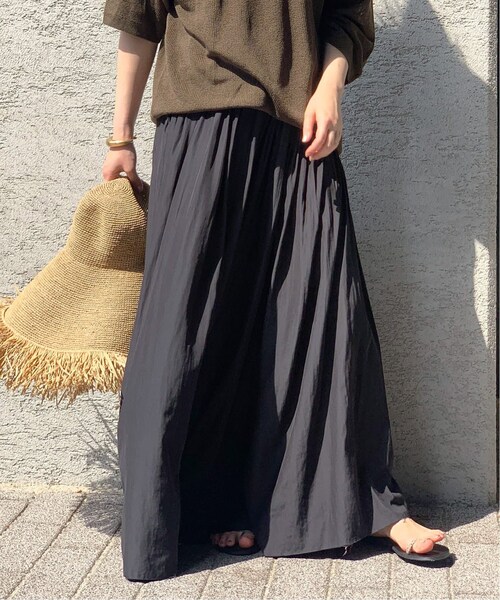 AP STUDIO（エーピーストゥディオ）の「サテンギャザースカート