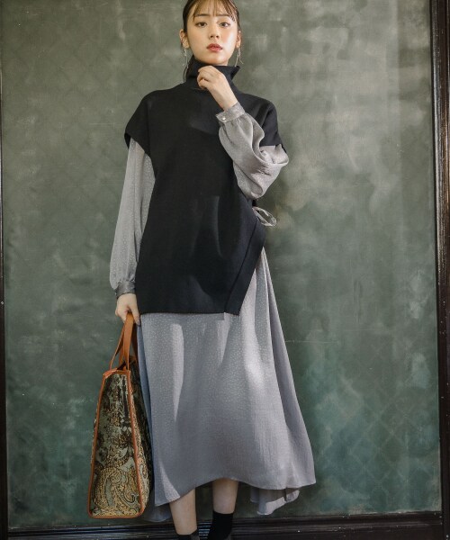 Andemiu（アンデミュウ）の「ドットガラドロストワンピース（ワンピース/ドレス・グレー/ブルー/ネイビー）」の6枚目の写真