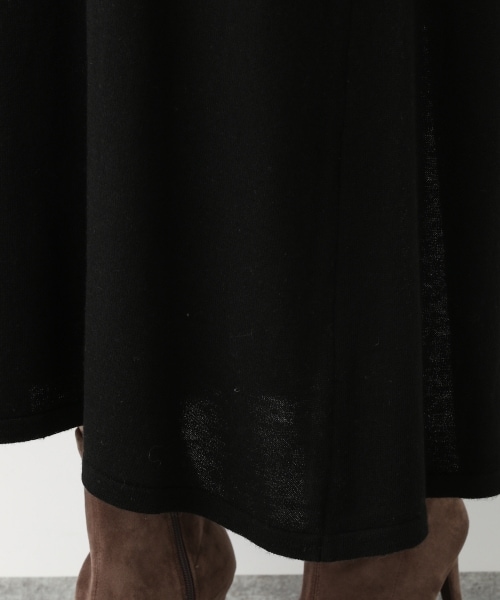 Andemiu（アンデミュウ）の「バックリボンタートルニットワンピース（ワンピース/ドレス・ブラック/アイボリー/ブルー）」の22枚目の写真