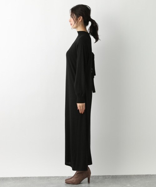 Andemiu（アンデミュウ）の「バックリボンタートルニットワンピース（ワンピース/ドレス・ブラック/アイボリー/ブルー）」の15枚目の写真