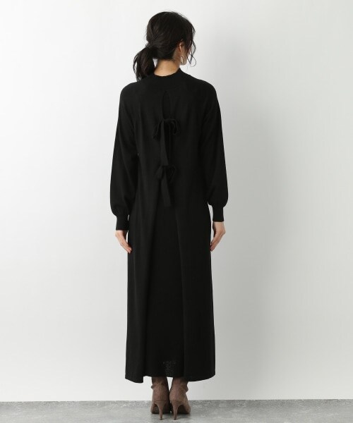 Andemiu（アンデミュウ）の「バックリボンタートルニットワンピース（ワンピース/ドレス・ブラック/アイボリー/ブルー）」の16枚目の写真