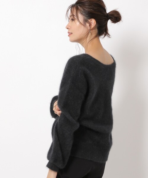 バビロン  ラクーンニットVネックプルオーバー BABYLONE（バビロン）の「ラクーンニットVネックプルオーバー
