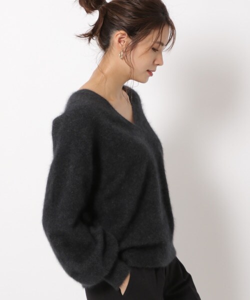 BABYLONE（バビロン）の「ラクーンニットVネックプルオーバー