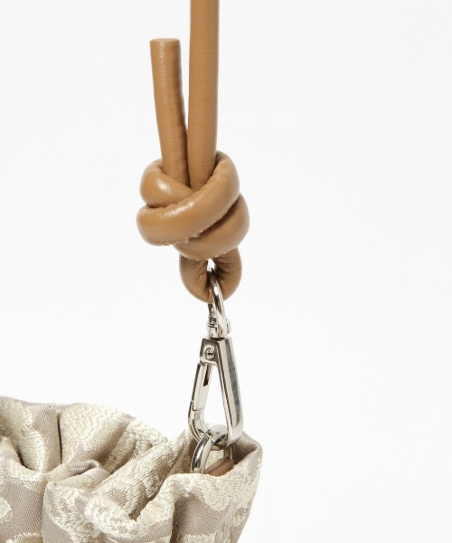 Heather（ヘザー）の「アソートキンチャクショルダー（バッグ・グレー系/ゴールド系/パープル系）」の12枚目の写真