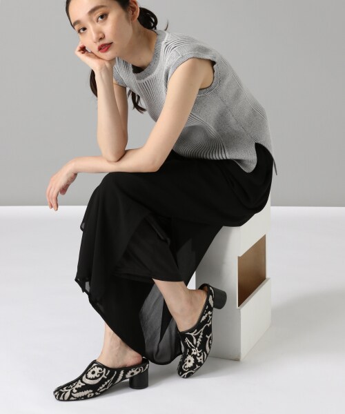 JEANASIS（ジーナシス）の「ライニングヒールミュール【完売カラー追加予約】（シューズ・ホワイト()/ブラック()/ブラック系その他()）」の8枚目の写真