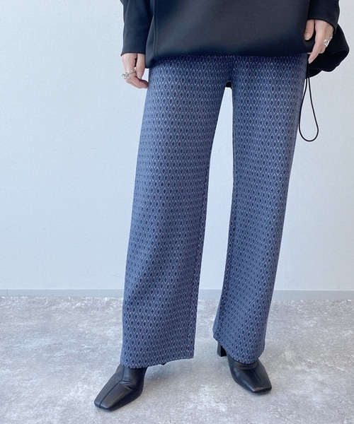 JEANASIS（ジーナシス）の「ラメジャガードカットパンツ（パンツ・オフホワイト()/ブラウン系()/ライトグリーン()/ブルー()）」の4枚目の写真